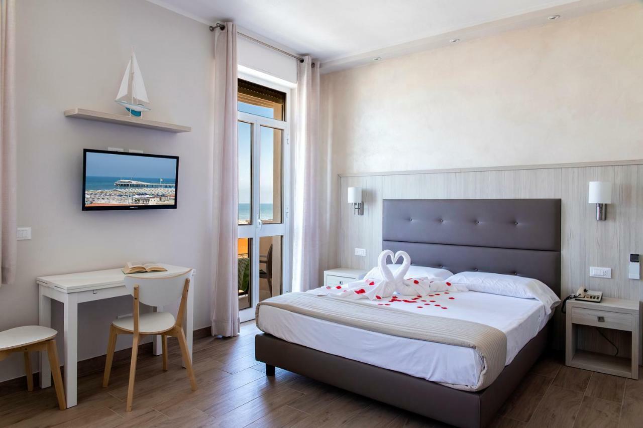 Hotel Biagi & Residence Lido di Camaiore Exterior foto